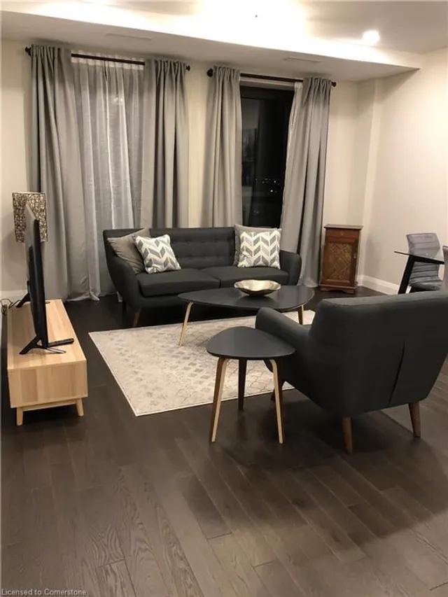 Additional image 5 of 118 King Street East St Unit 723