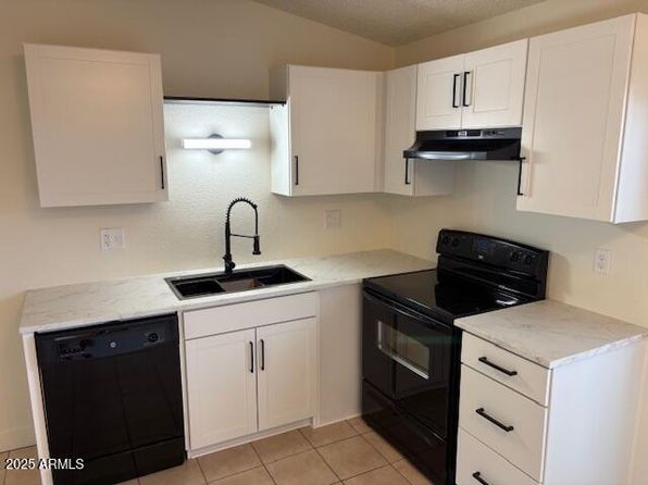 3120 N 67th Ln APT 17, Phoenix, AZ 85033