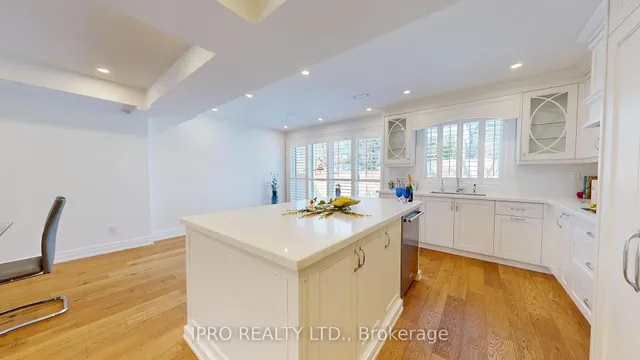 Additional image 15 of 98 Poyntz Ave