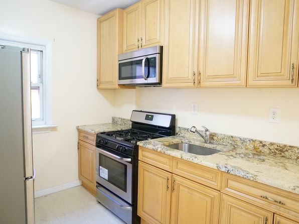 176 W 225th St, Bronx, NY 10463