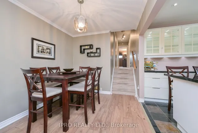 Additional image 12 of 44 Marblehead Cres