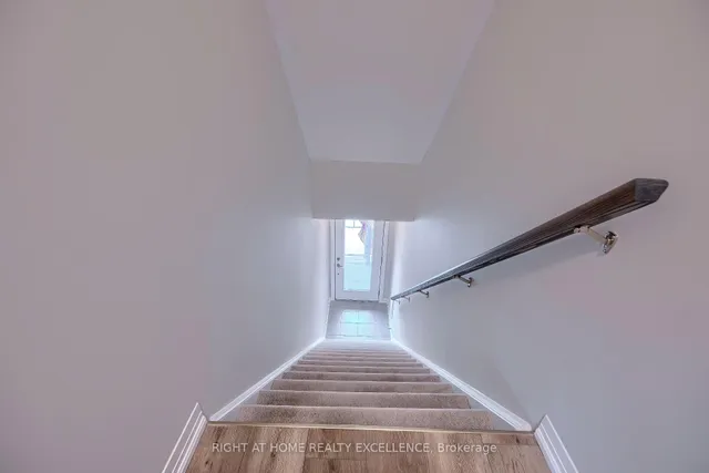 Additional image 5 of 261 Woodbine Ave Unit 28