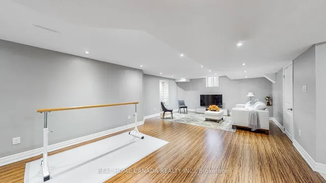 Additional image 39 of 617 Wettlaufer Terr