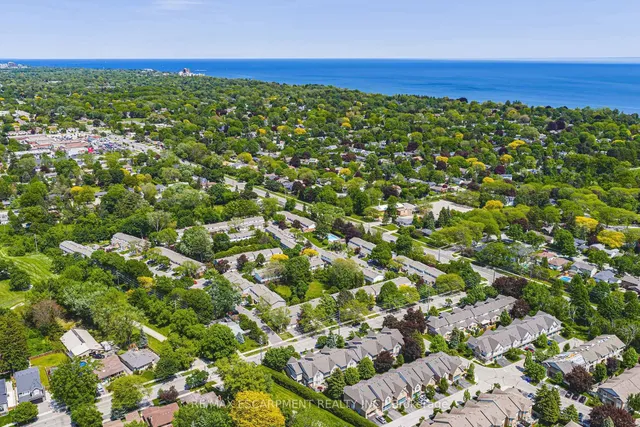 Additional image 33 of 451 Woodview Rd Unit 2