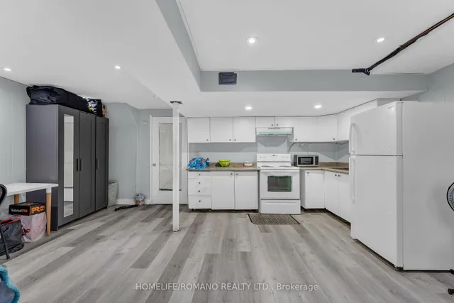 Additional image 20 of 7440 Goreway Dr Unit 2