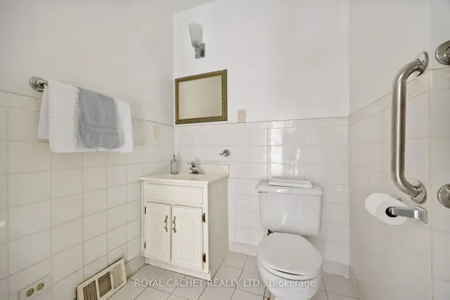 Additional image 13 of 157 Lisgar St