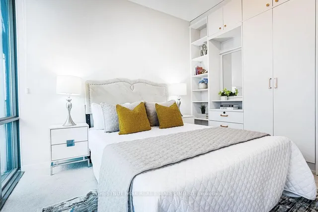 Additional image 17 of 38 Grenville St Unit 3704