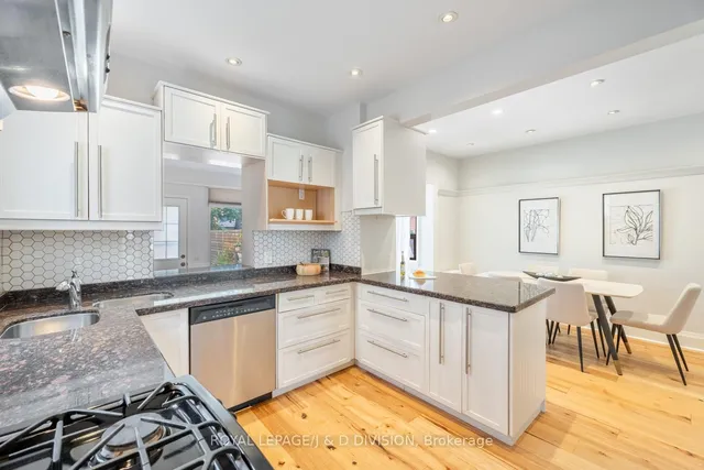 Additional image 12 of 256 Mortimer Ave