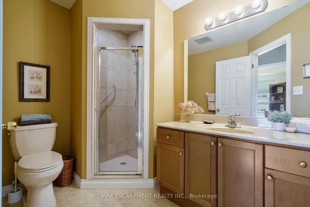 Additional image 27 of 4000 Creekside Dr Unit 405