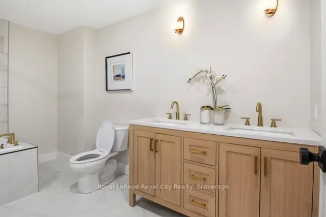 Additional image 18 of 92 Scenic Wood Cres