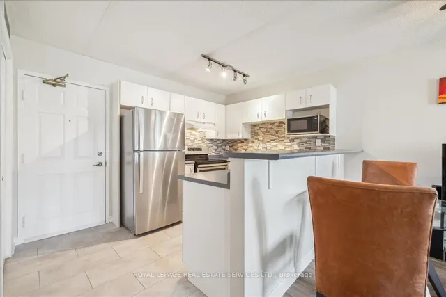 Additional image 10 of 1441 Walkers Line Unit 209