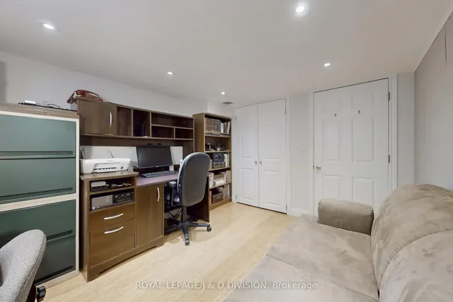 Additional image 30 of 28 Henry St