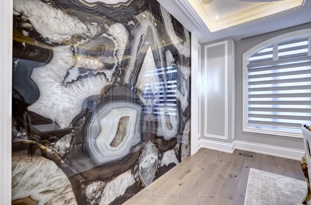 Additional image 19 of 7548 Sixth Line