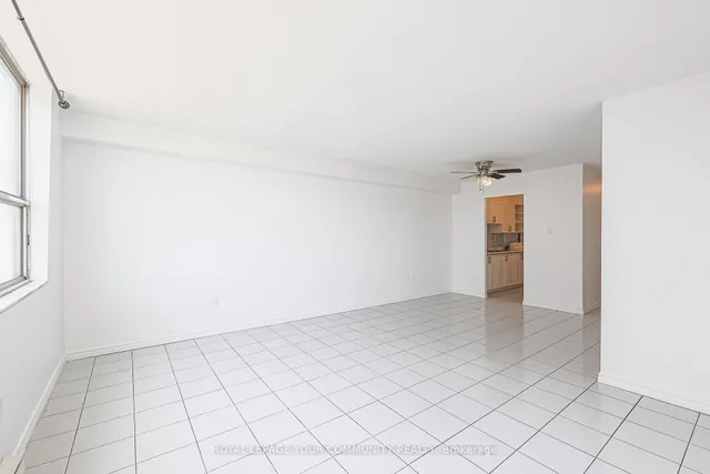 Additional image 16 of 10 Tobermory Dr Unit 1011