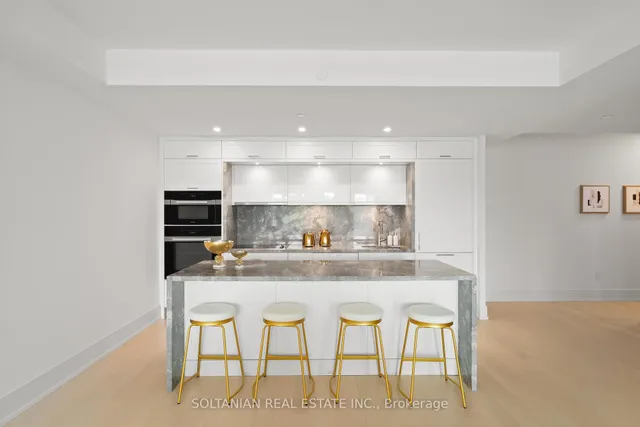 Additional image 15 of 10 Inn On the Park Dr Unit 304