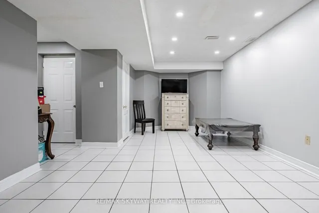 Additional image 41 of 15 Borneo Cres