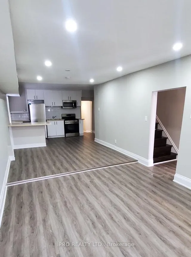 Additional image 13 of 224 Rosslyn Ave