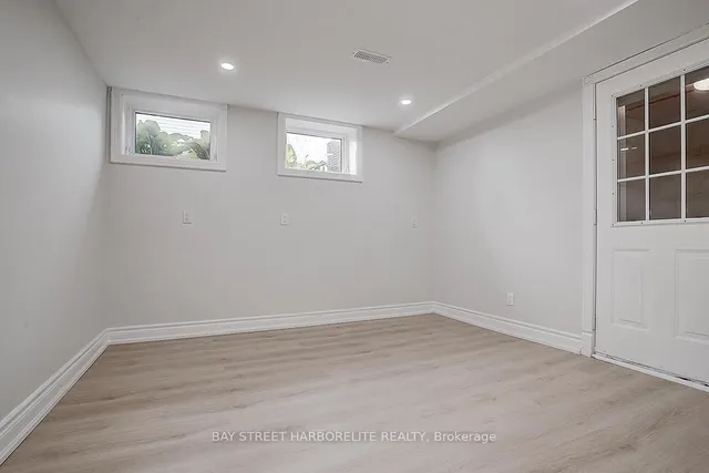 Additional image 29 of 37 Mountain Park Ave