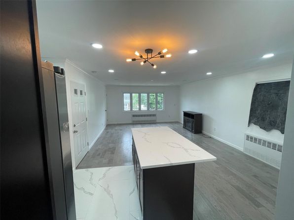 527 E 5th Street, Brooklyn, NY 11218