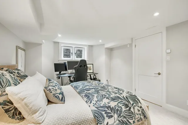 Additional image 31 of 61 Oak Knoll Dr