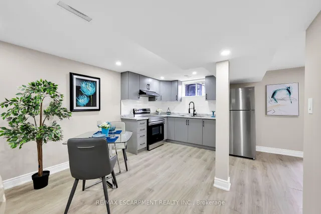 Additional image 24 of 944 Concession St