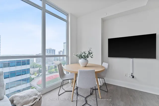 Additional image 13 of 30 Roehampton Ave Unit 1505