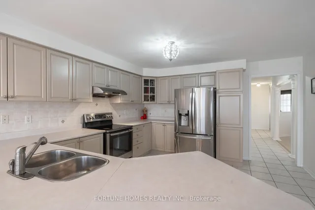 Additional image 16 of 197 Vintage Gate