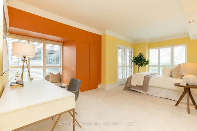 Additional image 25 of 38 Avenue Rd Unit 700