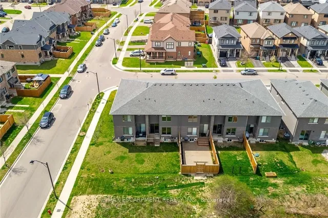 Additional image 39 of 6 Bedrock Dr