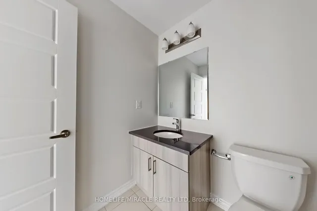 Additional image 32 of 200 Histand Tr