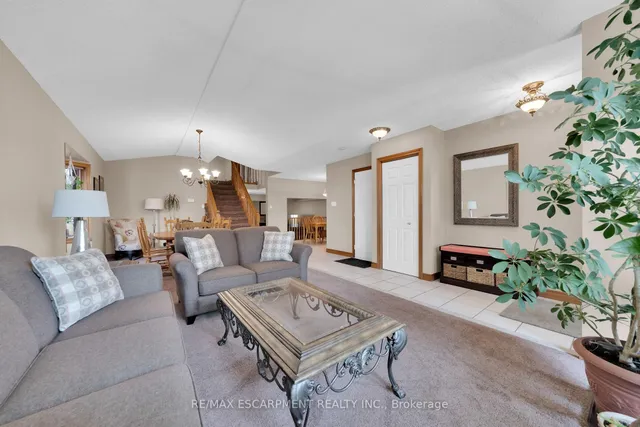 Additional image 6 of 212 Alderlea Ave