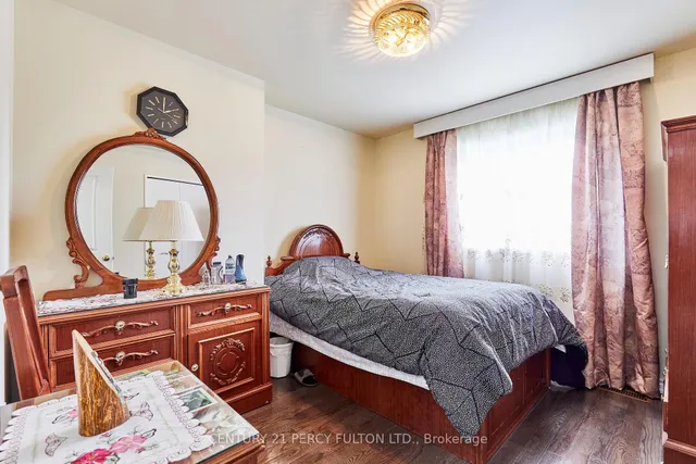 Additional image 28 of 40 Farmview Cres