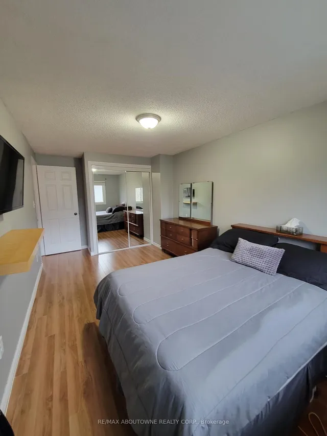 Additional image 15 of 1 Royalwood Crt Unit 44