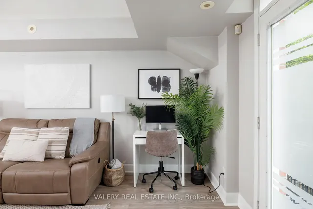 Additional image 4 of 415 Jarvis St Unit 226