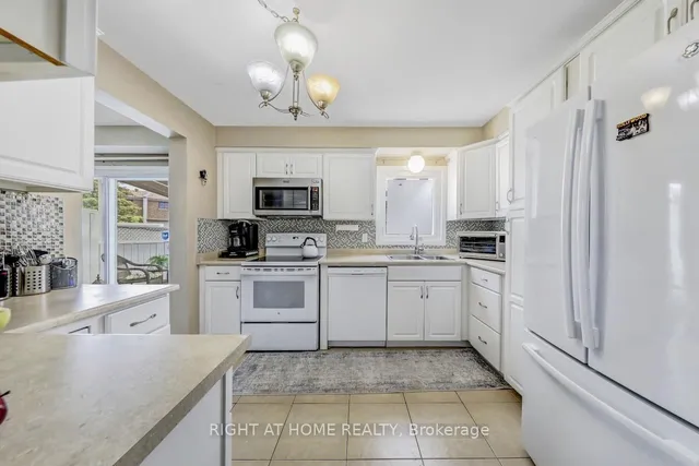 Additional image 12 of 30 Mayberry Crt