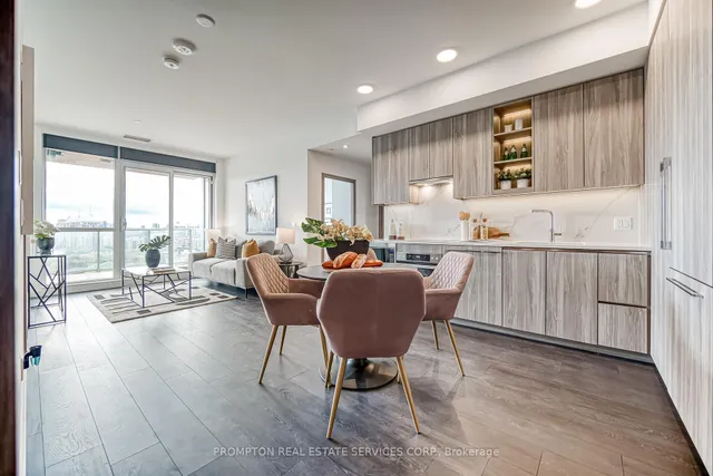 Additional image 10 of 25 Mcmahon Dr Unit PH2106