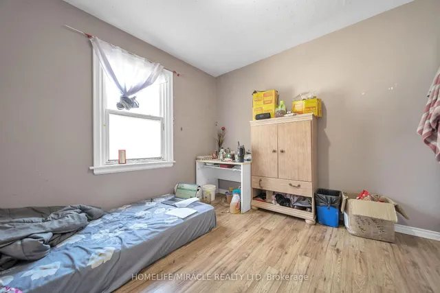 Additional image 16 of 77 Fennell Ave