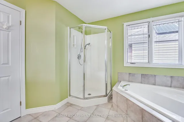 Additional image 25 of 47 Longyear Dr