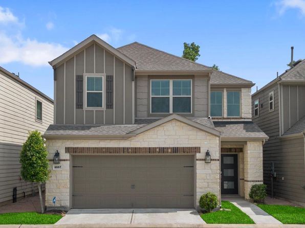 8957 Monterey View Dr, Houston, TX 77080