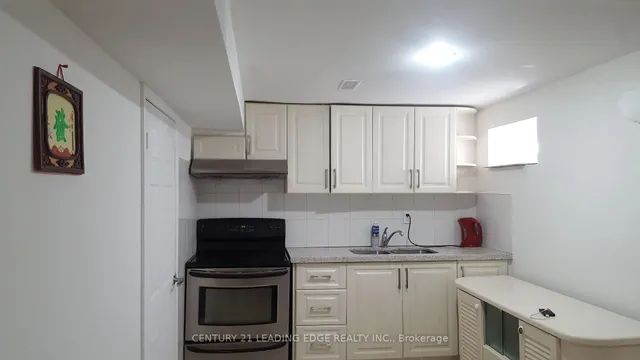 Additional image 28 of 64 Alexmuir Blvd