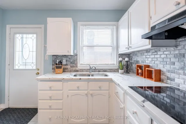 Additional image 12 of 668 Burgess Ave