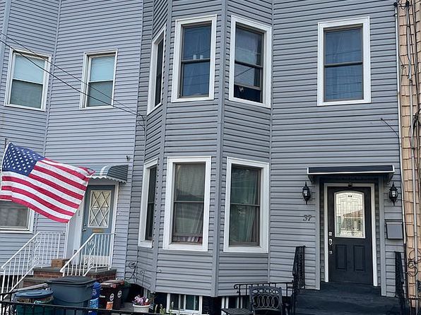 37 Hausman St #1-2, Brooklyn, NY 11222