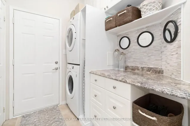 Additional image 19 of 2468 Whitehorn Dr