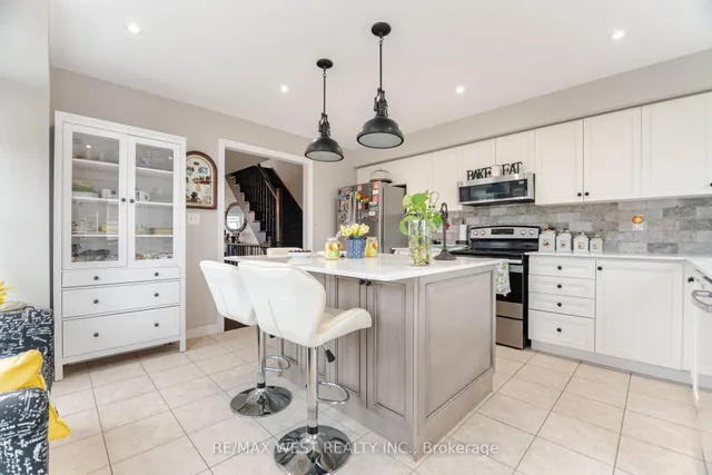 Additional image 13 of 70 Hogan Manor Dr