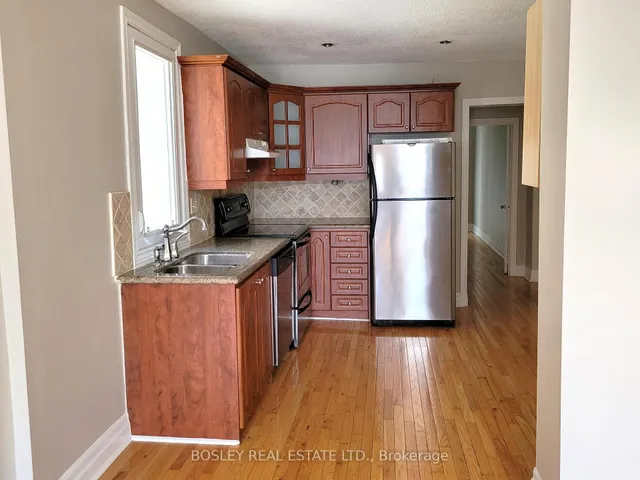 Additional image 6 of 71 Rockcliffe Blvd