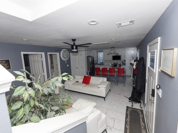 4315 Cornell St, Houston, TX 77022