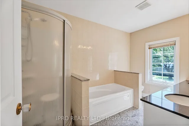 Additional image 24 of 162 Goulding Ave