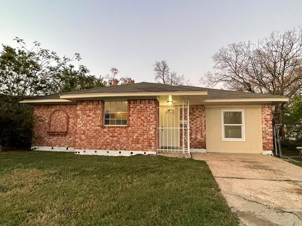 5039 Brisbane Dr, Houston, TX 77048