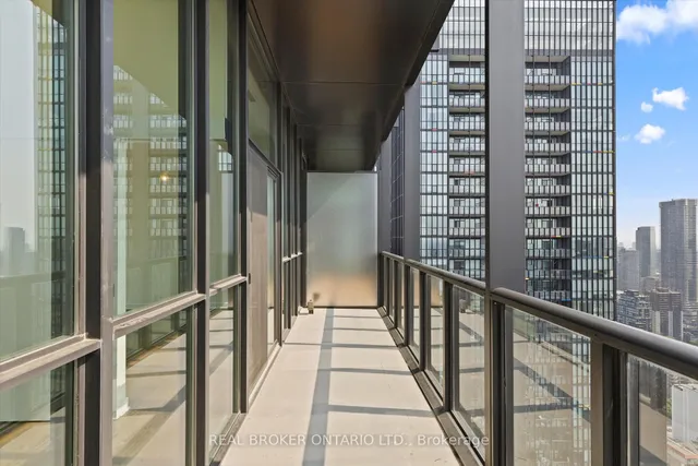 Additional image 16 of 110 Charles St Unit PH 4403