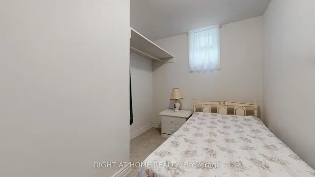 Additional image 42 of 1159 Glengrove Ave